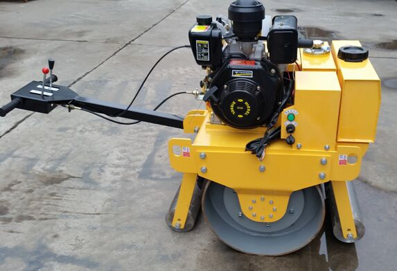 好启动的手推式小型压地机 单钢轮振动压土机 沟槽振动碾品牌